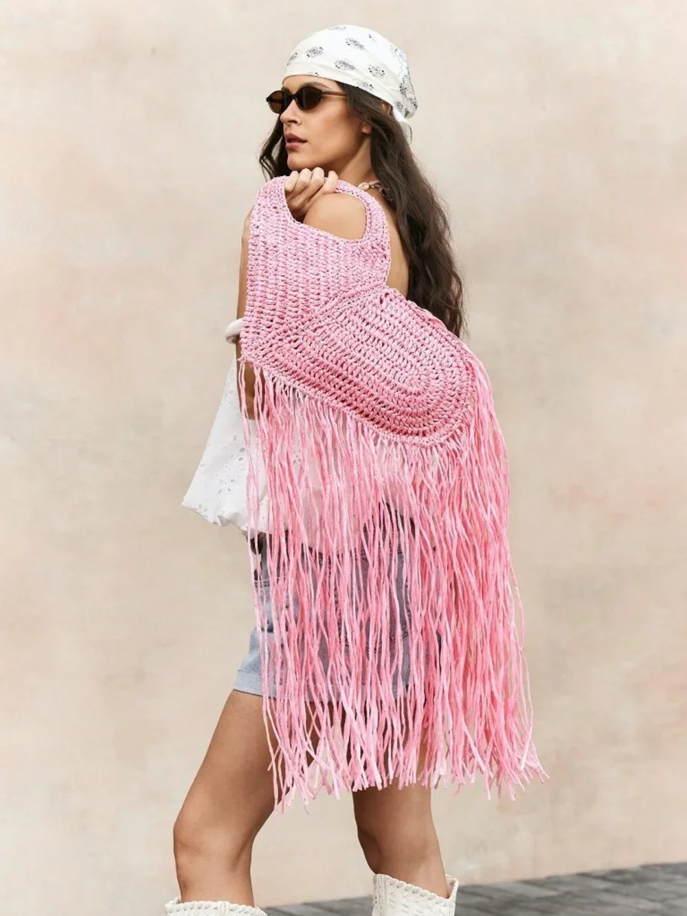 Pink Women's Heart-Shaped Tassel Straw Woven Hobo Shoulder Bag